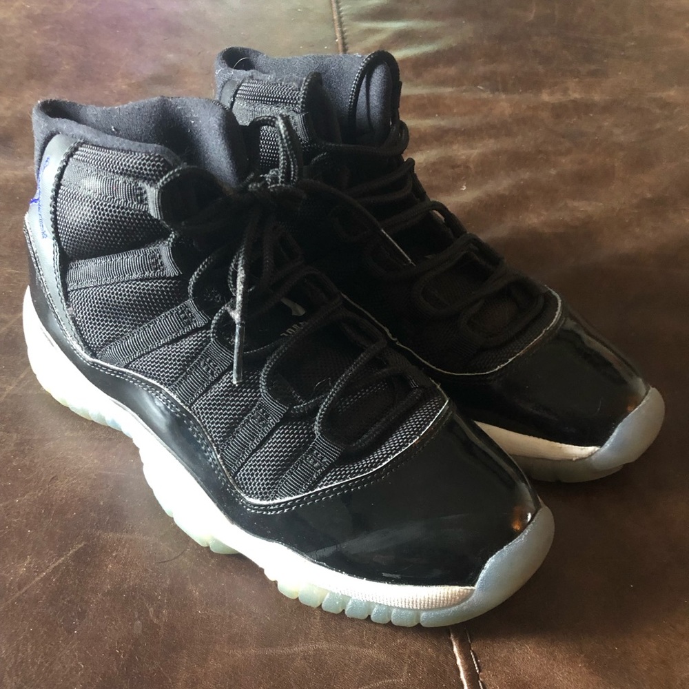 Boys Nike Jordan’s Space Jam